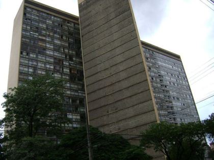 Edifício JK, projetado pelo arquiteto Oscar Niemeyer, em 1952 